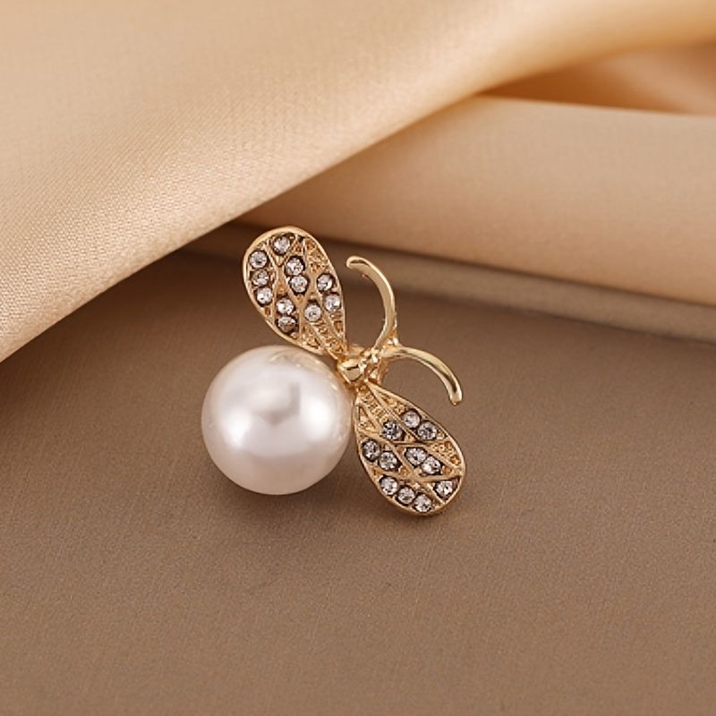 Bee Faux Pearl Brooch Pin Fashion — angle 4, free shipping at JEHORIZON